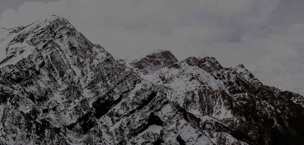 Snow covered mountain top 2024 10 15 07 17 34 utc